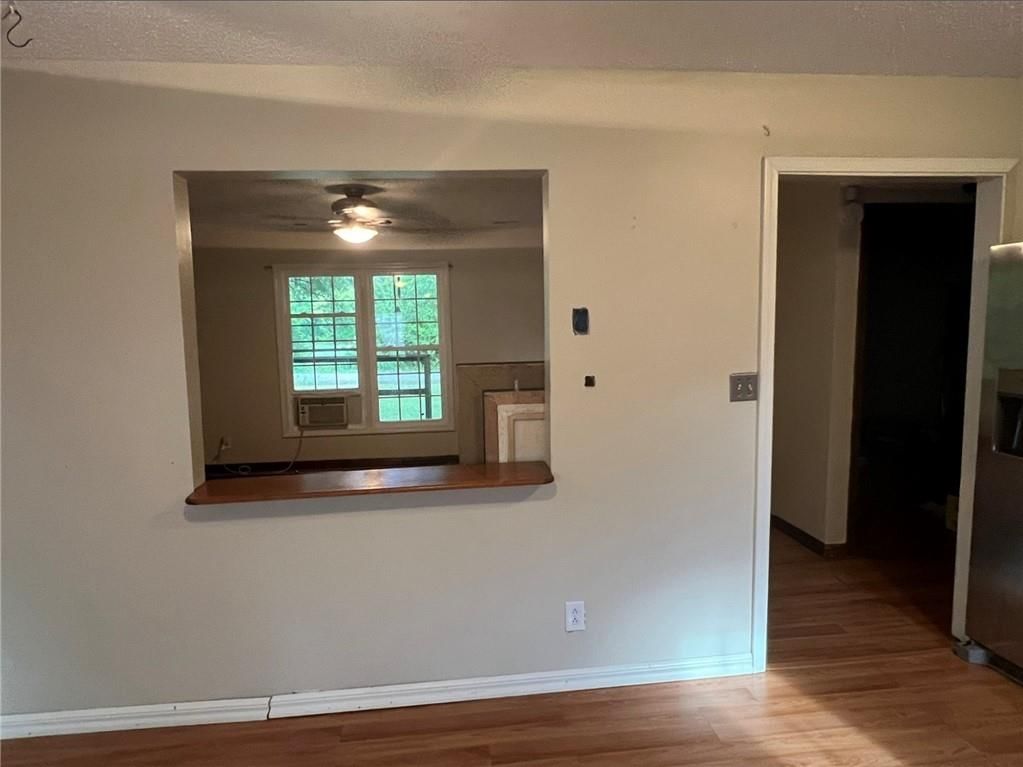 Photo 5 of 11 - 36 SW 1421 Road