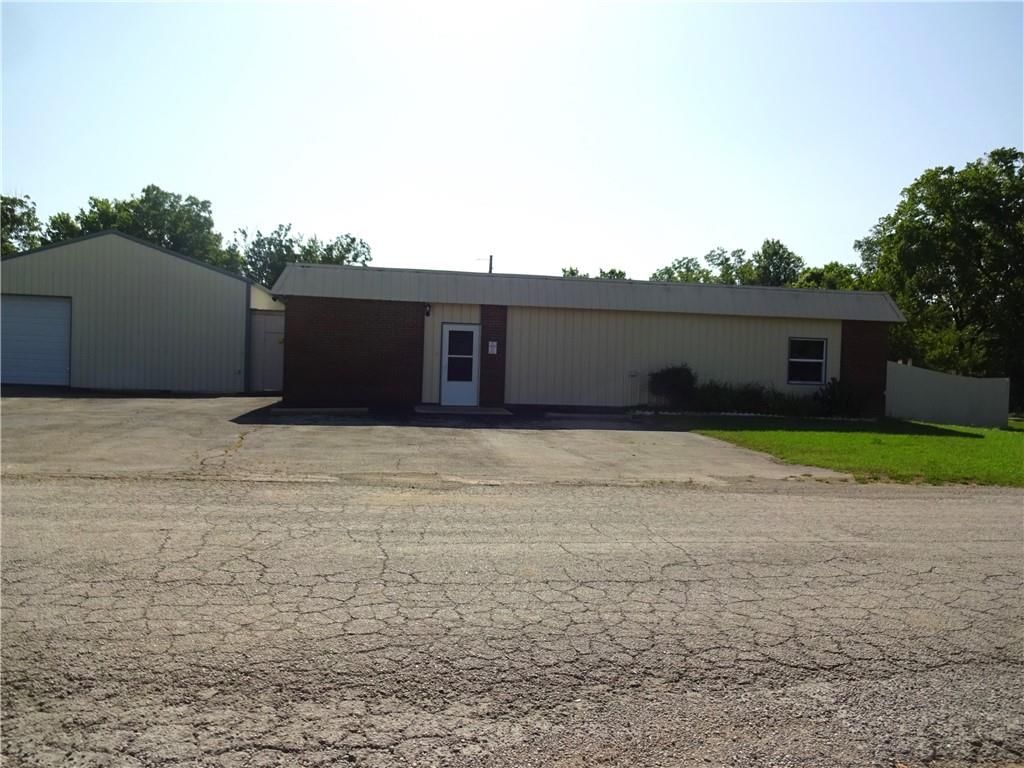832 S 19th Street, Independence, KS