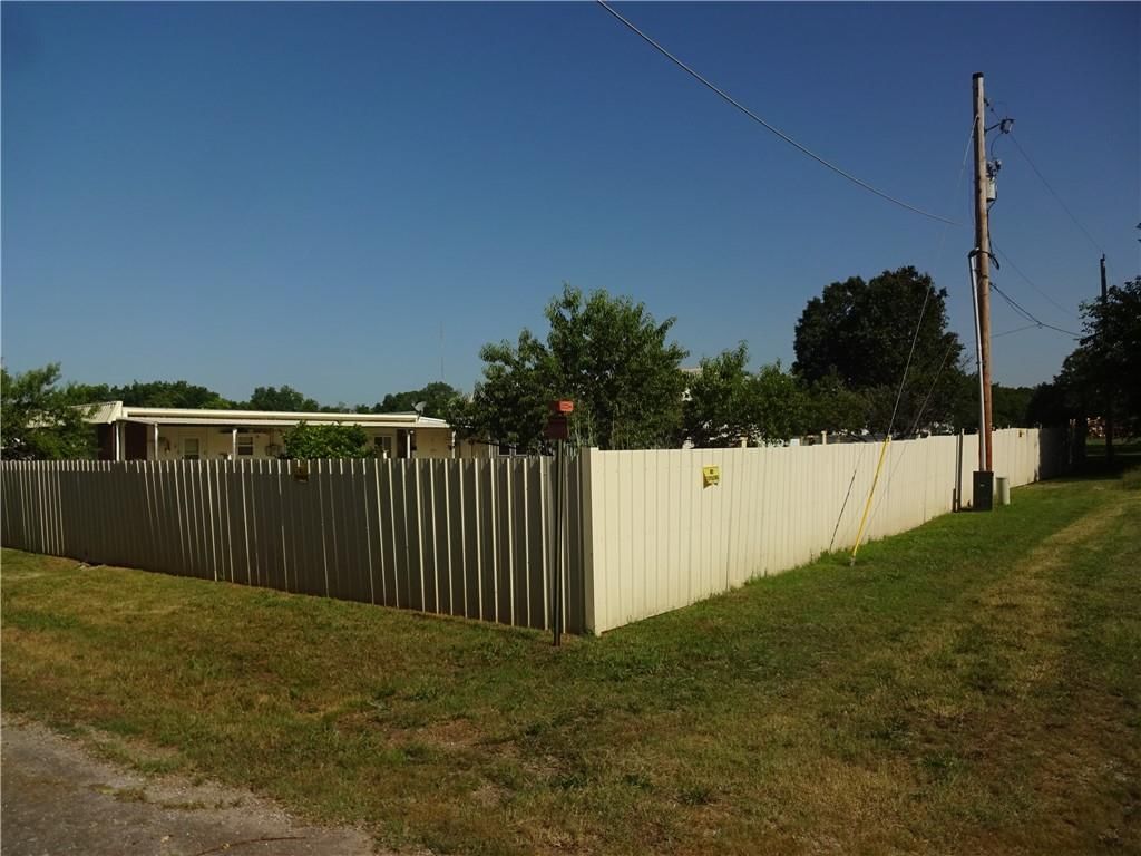 832 S 19th Street — photo 4