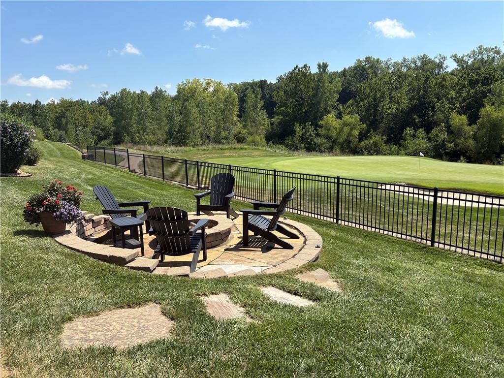 18065 W 94th Street, Lenexa, KS