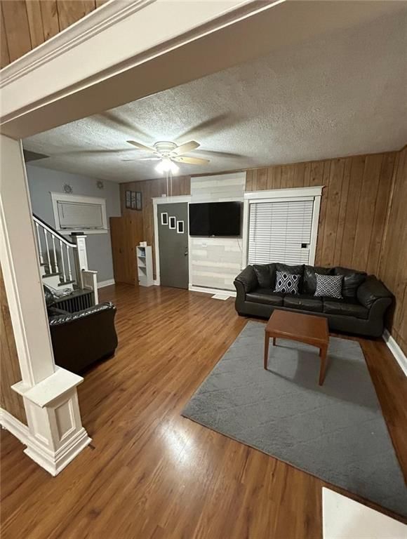 Photo 11 of 37 - 5223 Wilburn Court