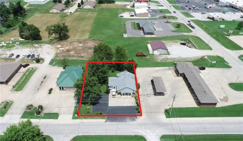 703 E Hospital Road — photo 3
