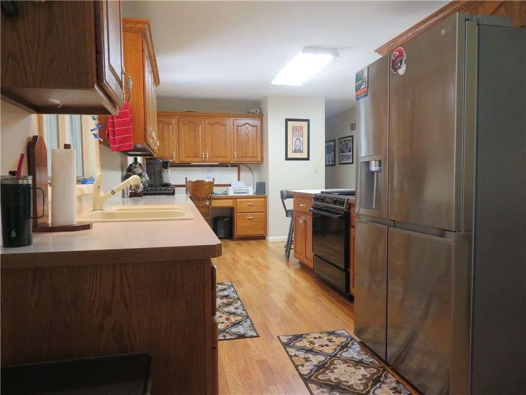 Photo 12 of 48 - 722 W 3rd Avenue