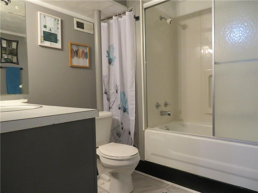 Photo 29 of 48 - 722 W 3rd Avenue