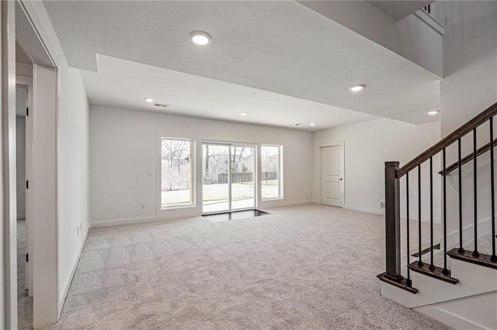 8937 Shady Bend Road — photo 32