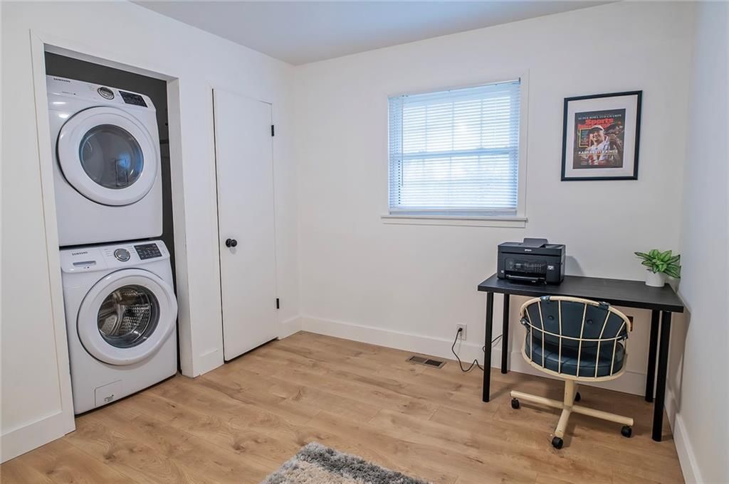 Photo 31 of 48 - 2439 Jasu Drive