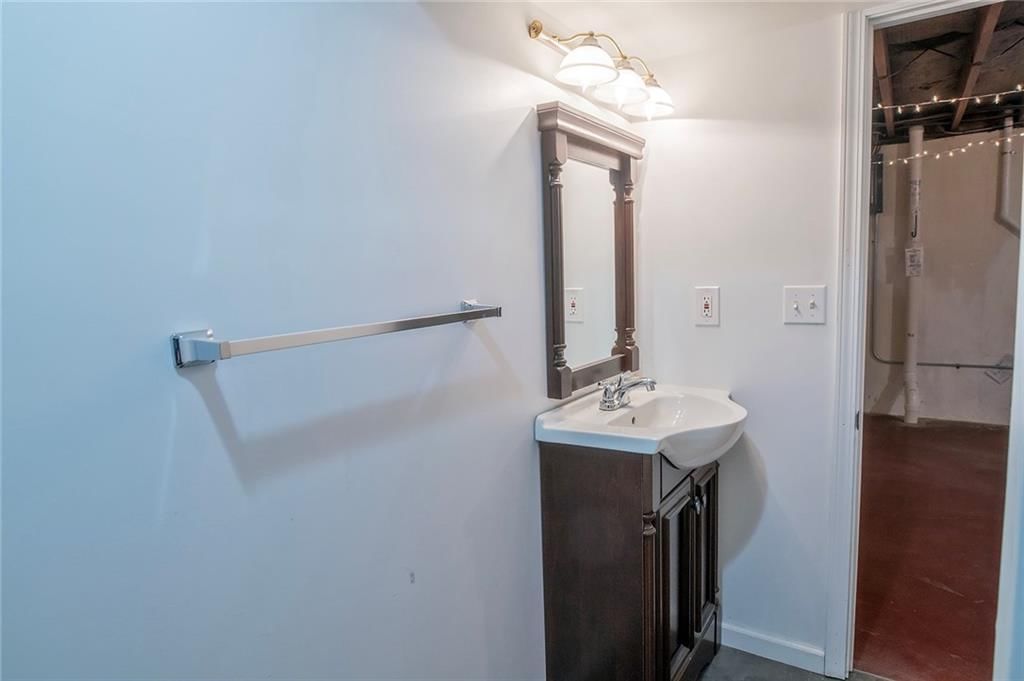 Photo 36 of 48 - 2439 Jasu Drive