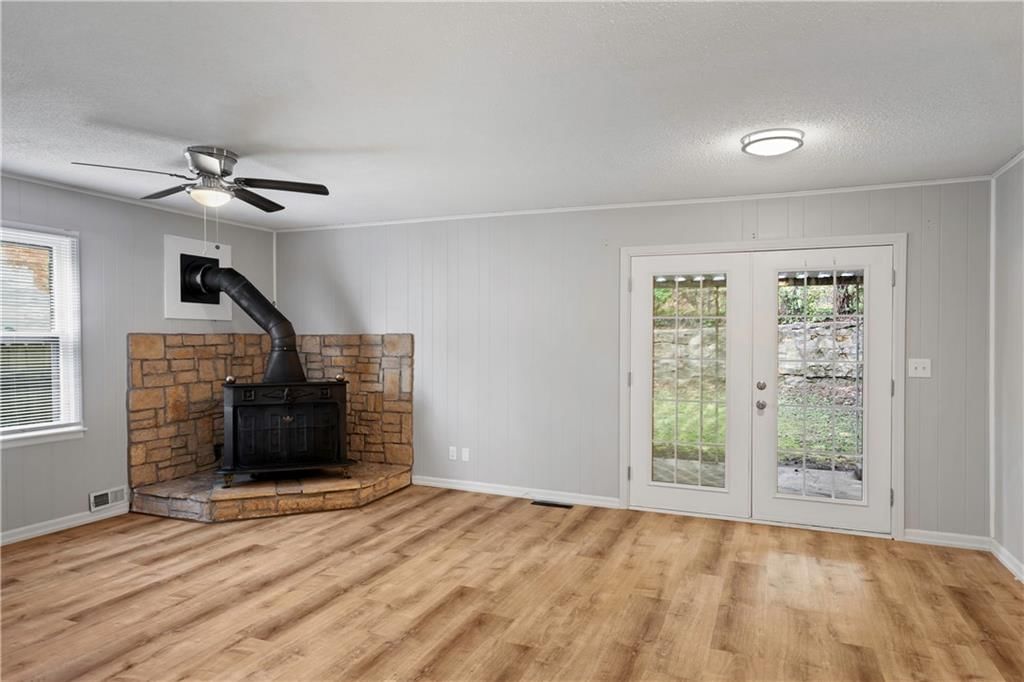 Photo 13 of 29 - 411 N Kensington Avenue