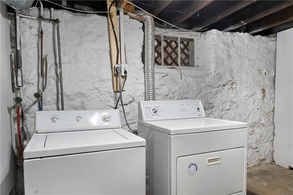 Photo 28 of 29 - 411 N Kensington Avenue