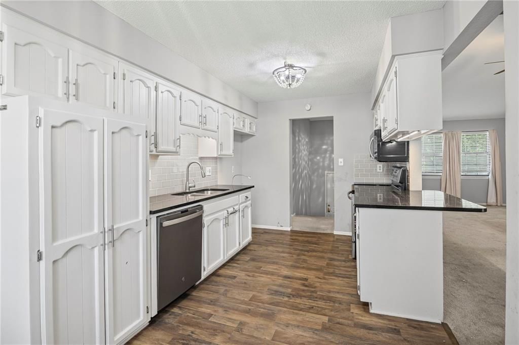Photo 9 of 29 - 1925 5th Street