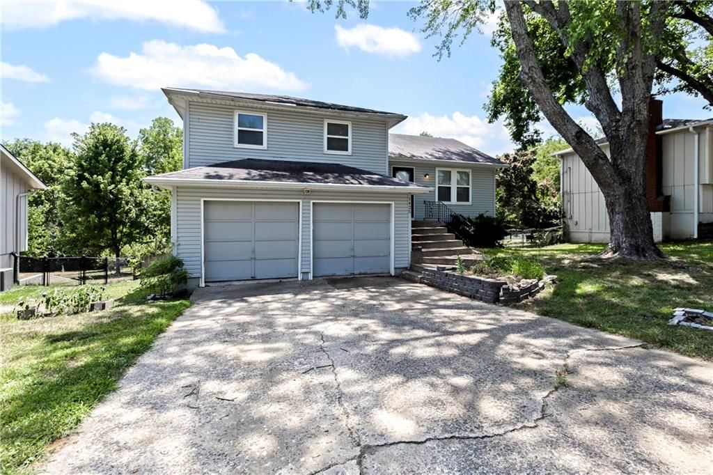 1425 W Poplar Street — photo 1