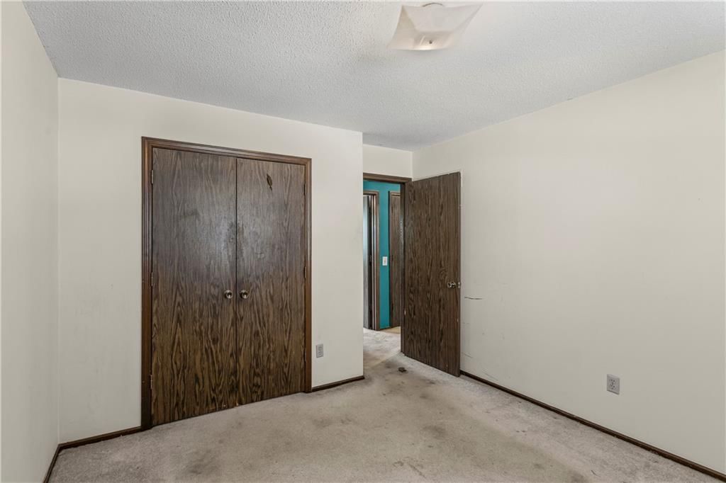1425 W Poplar Street — photo 10