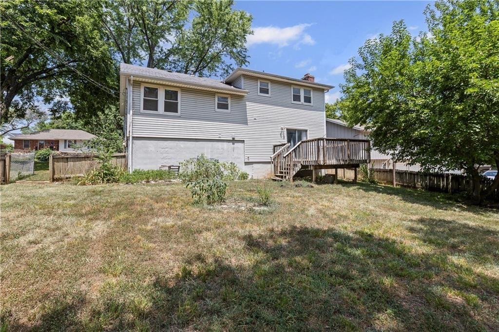 1425 W Poplar Street — photo 16