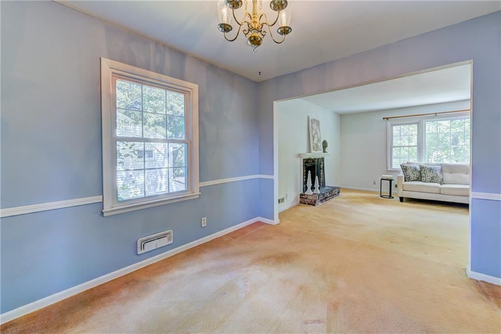 Photo 8 of 29 - 9534 Grandview Street