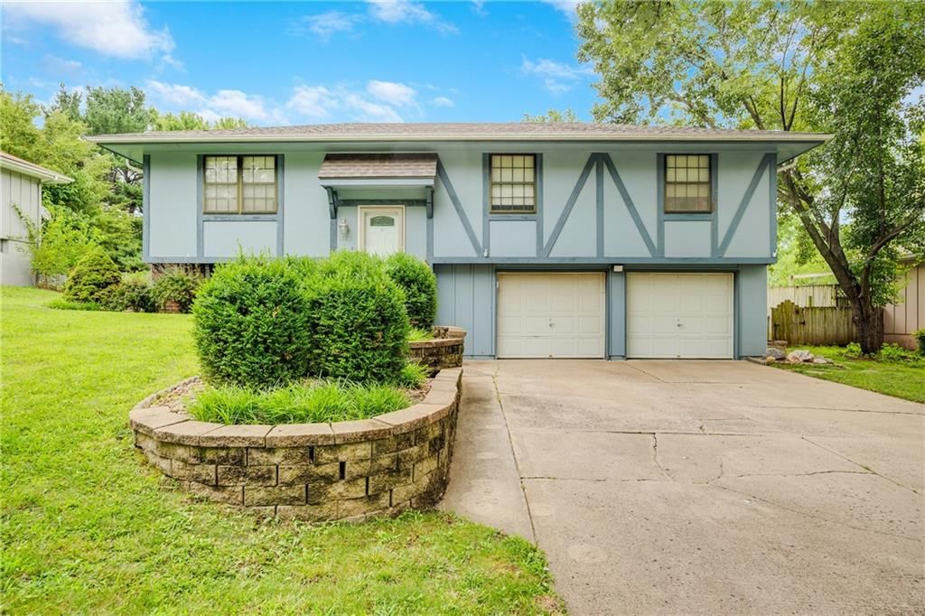 1128 NE 9th Street, Blue Springs, MO