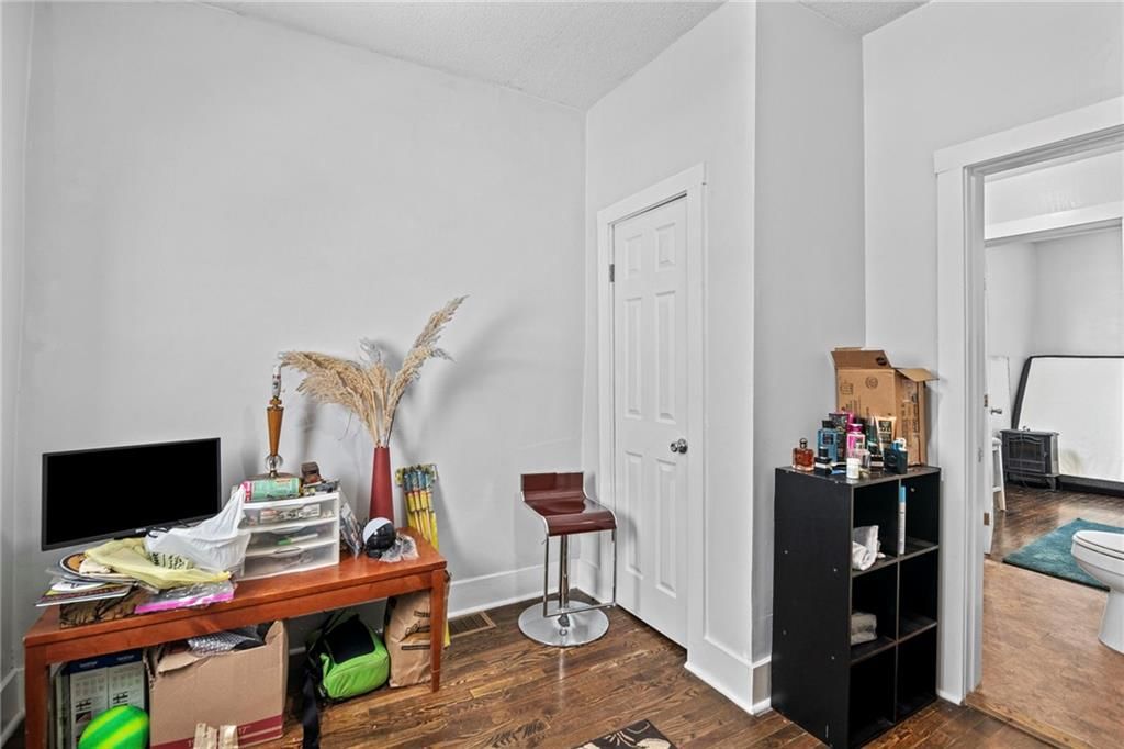 Photo 15 of 19 - 1417 Munson Avenue