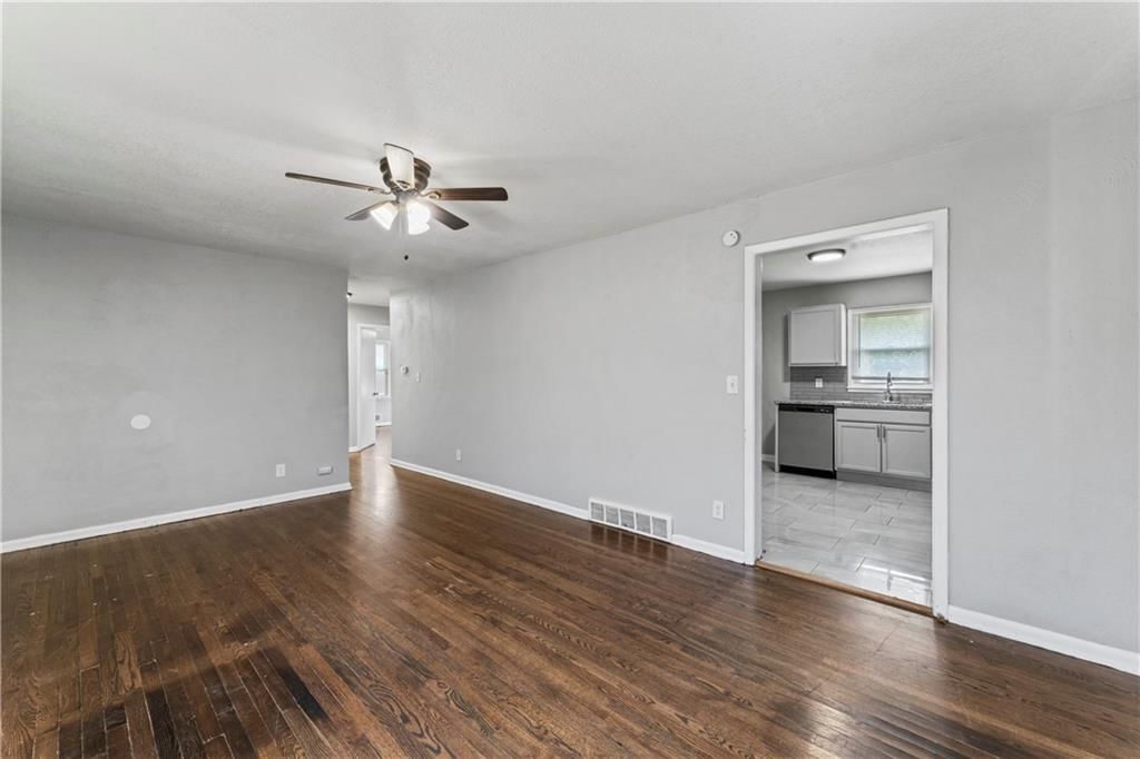 8411 Brooklyn Avenue — photo 6