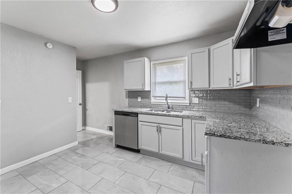 8411 Brooklyn Avenue — photo 7