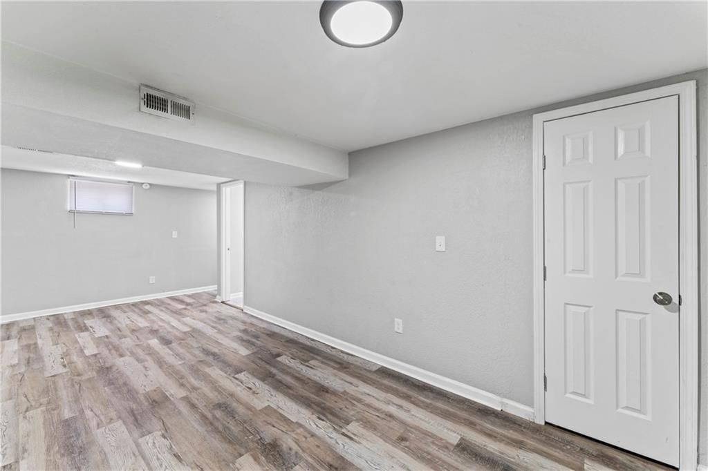 8411 Brooklyn Avenue — photo 19