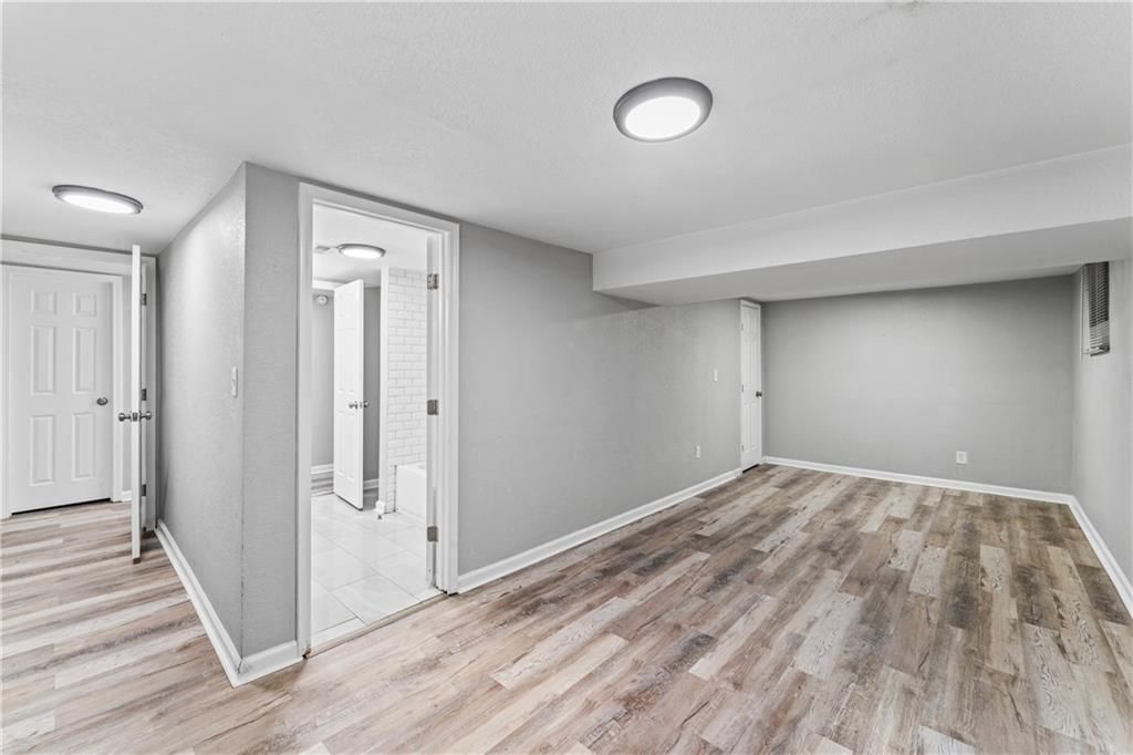 8411 Brooklyn Avenue — photo 20