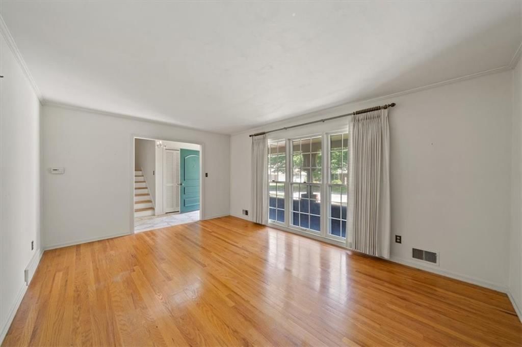 6350 Beverly Drive — photo 5