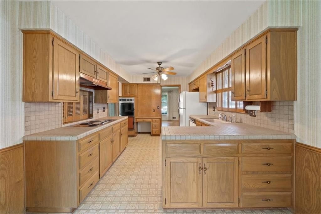 6350 Beverly Drive — photo 12
