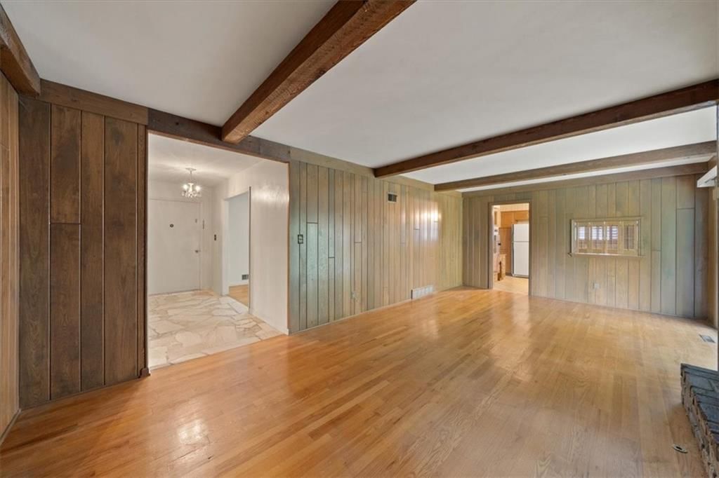 6350 Beverly Drive — photo 18