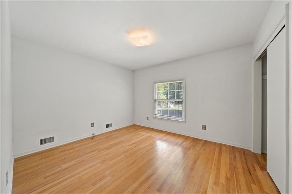 6350 Beverly Drive — photo 23