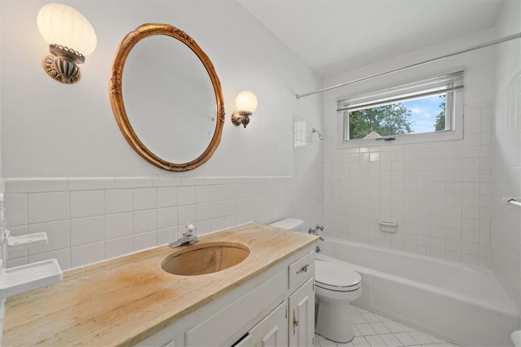 6350 Beverly Drive — photo 24