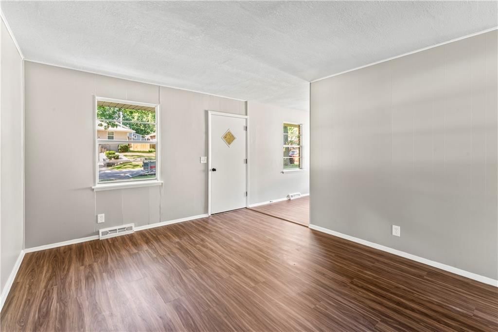 14832 E Nickell Avenue — photo 6