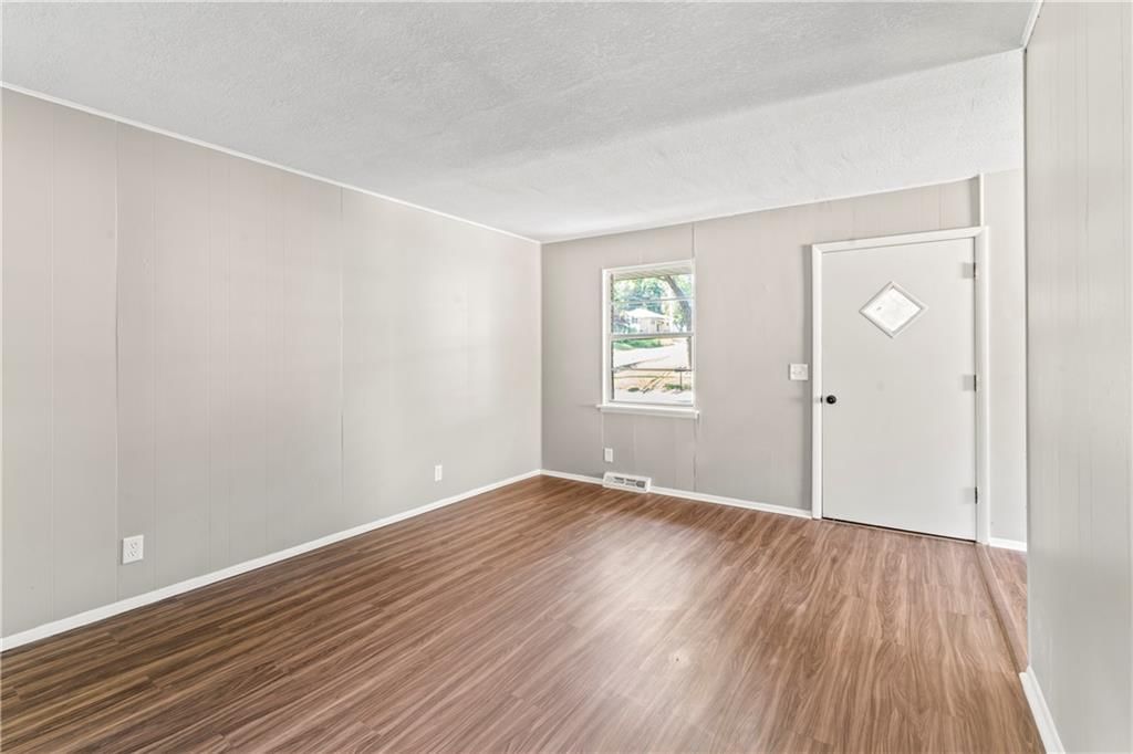 14832 E Nickell Avenue — photo 7