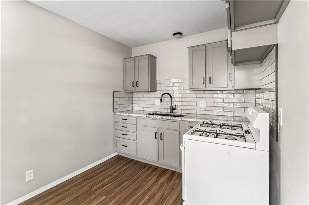 14832 E Nickell Avenue — photo 8