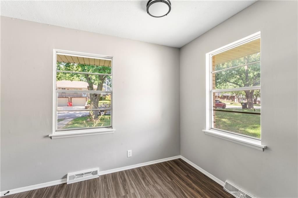 14832 E Nickell Avenue — photo 11