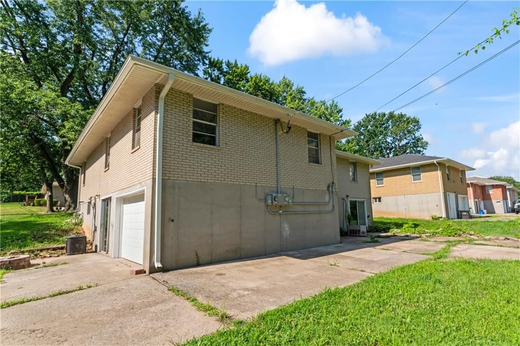 14832 E Nickell Avenue — photo 43