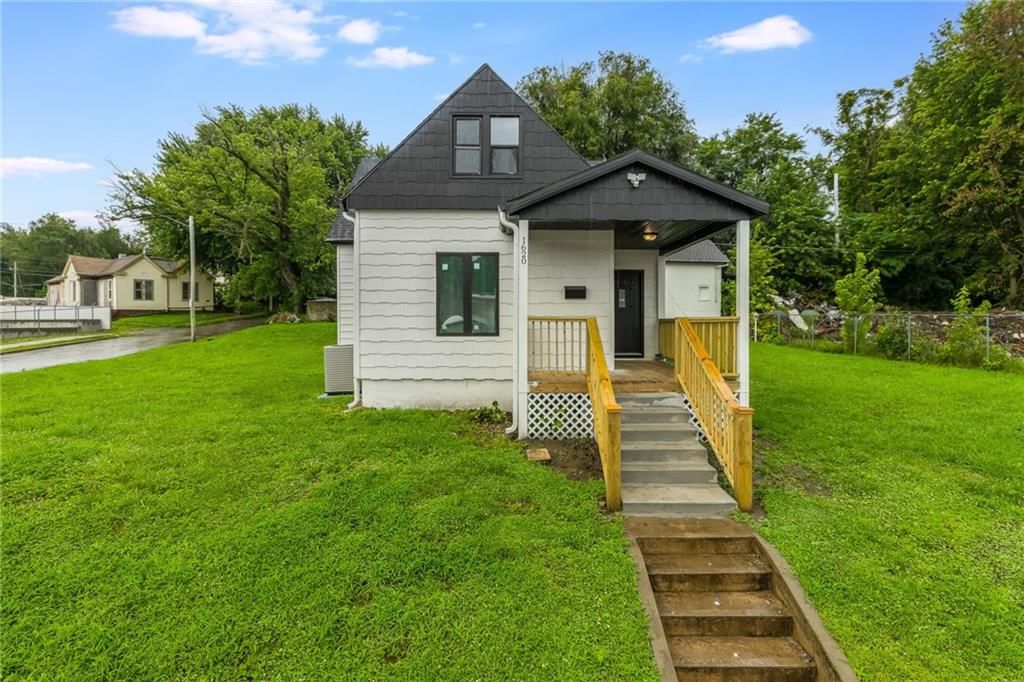 1620 Buchanan Avenue, St Joseph, MO