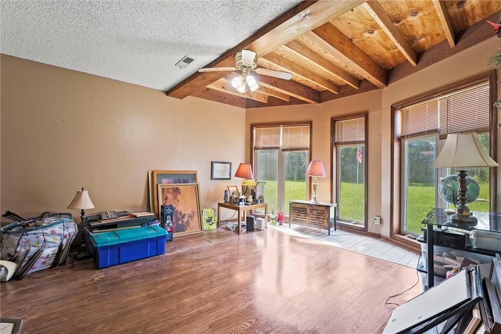 Photo 5 of 35 - 12925 246th Street