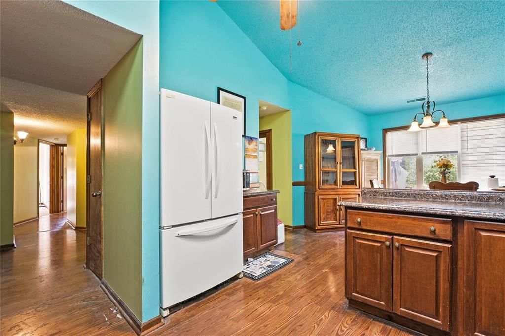 Photo 8 of 35 - 12925 246th Street