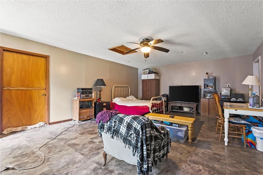 Photo 13 of 35 - 12925 246th Street