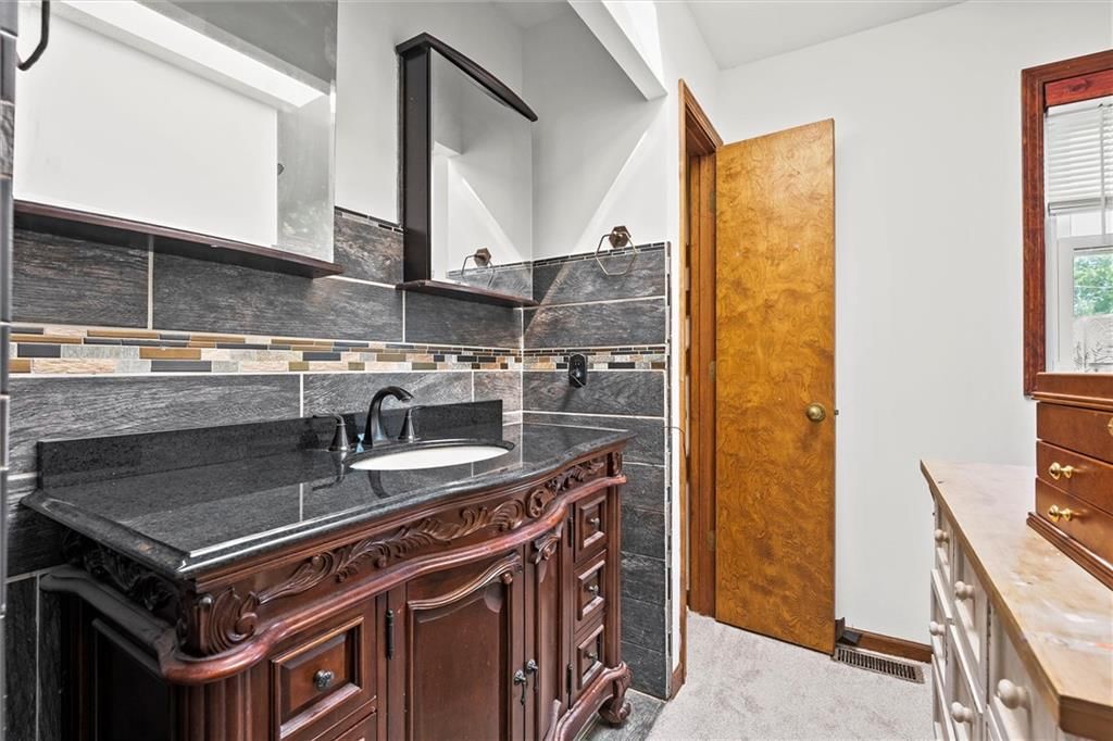 Photo 19 of 35 - 12925 246th Street