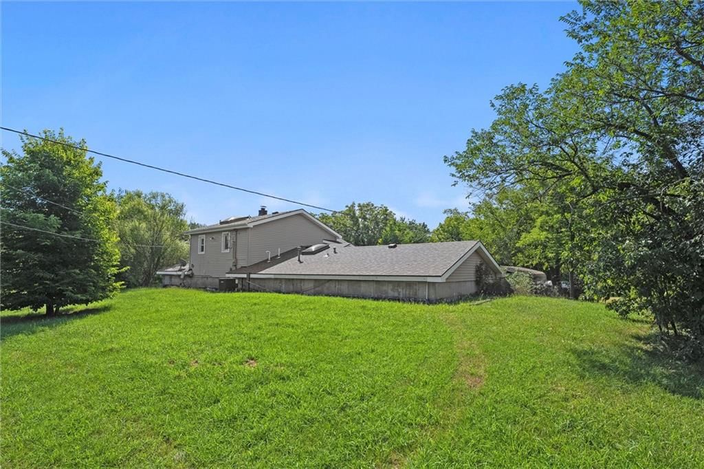 Photo 26 of 35 - 12925 246th Street
