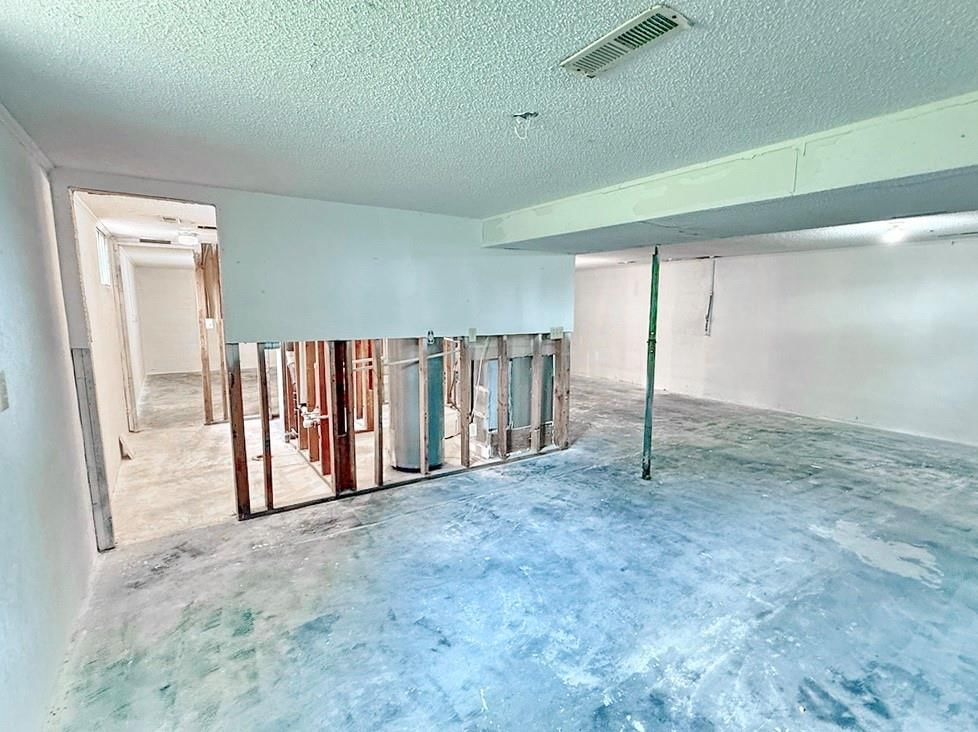 1406 S Summer Street — photo 21