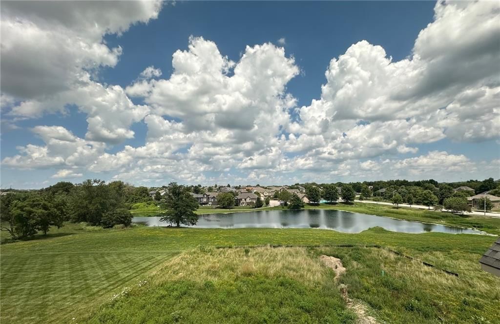 2304 NE Shoal Creek Parkway — photo 2