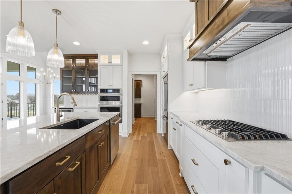 2304 NE Shoal Creek Parkway — photo 16