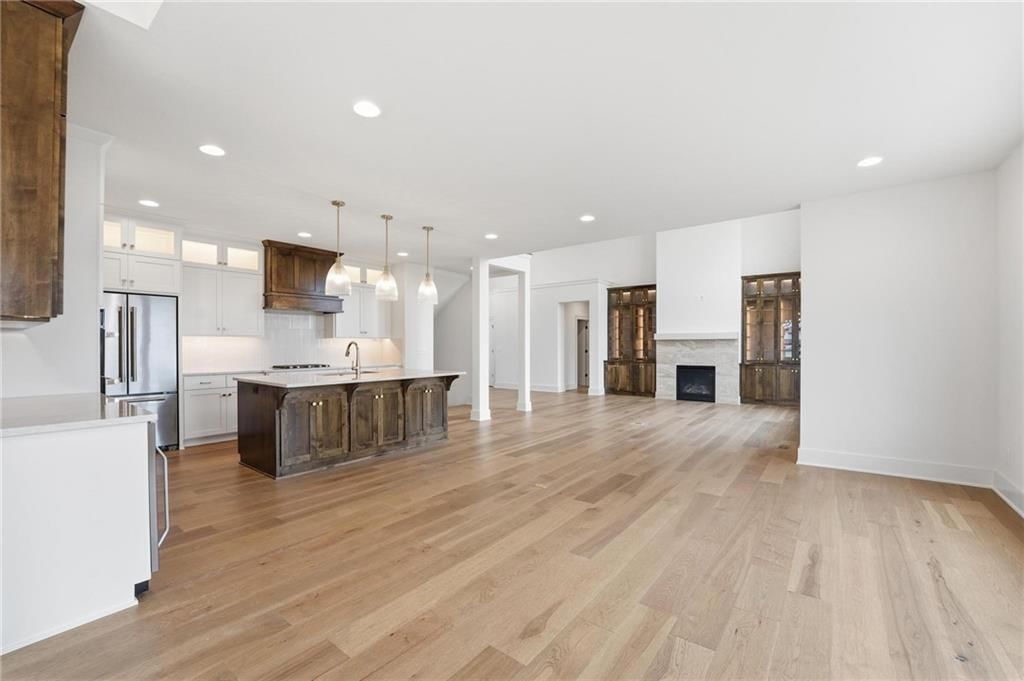 2304 NE Shoal Creek Parkway — photo 24