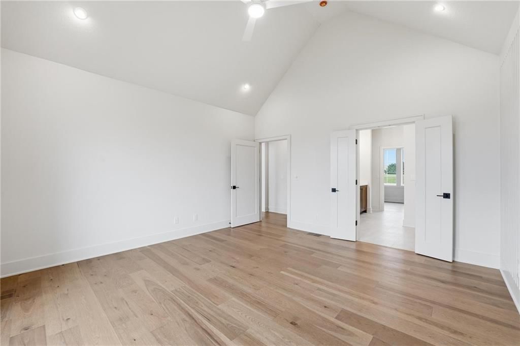 2304 NE Shoal Creek Parkway — photo 31