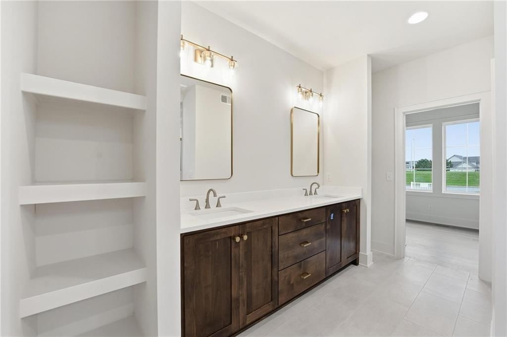 2304 NE Shoal Creek Parkway — photo 32