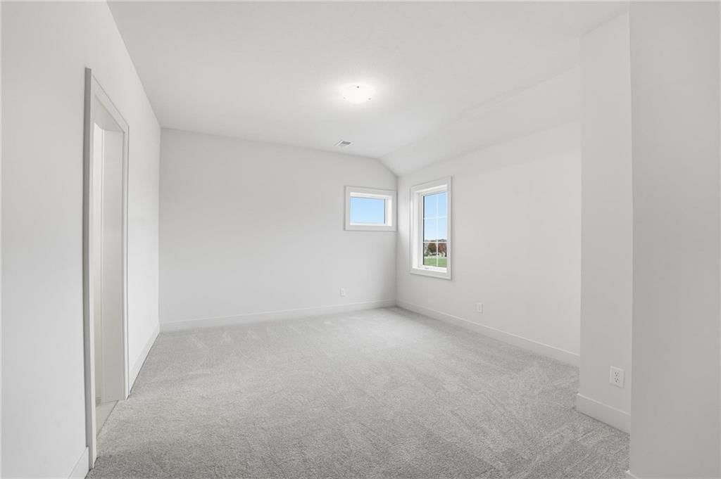 2304 NE Shoal Creek Parkway — photo 43
