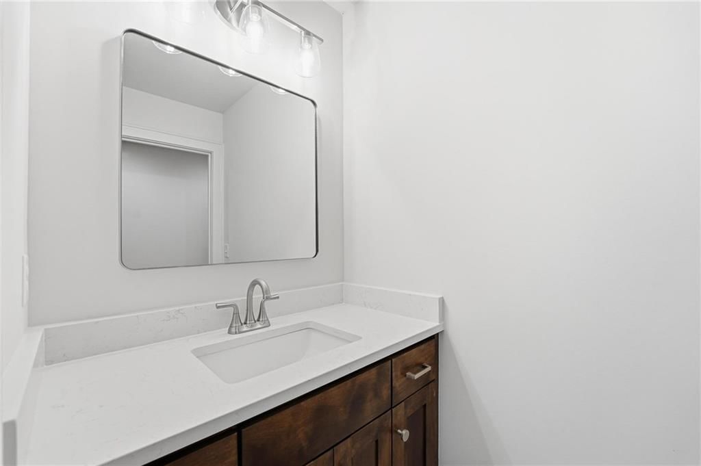 2304 NE Shoal Creek Parkway — photo 49