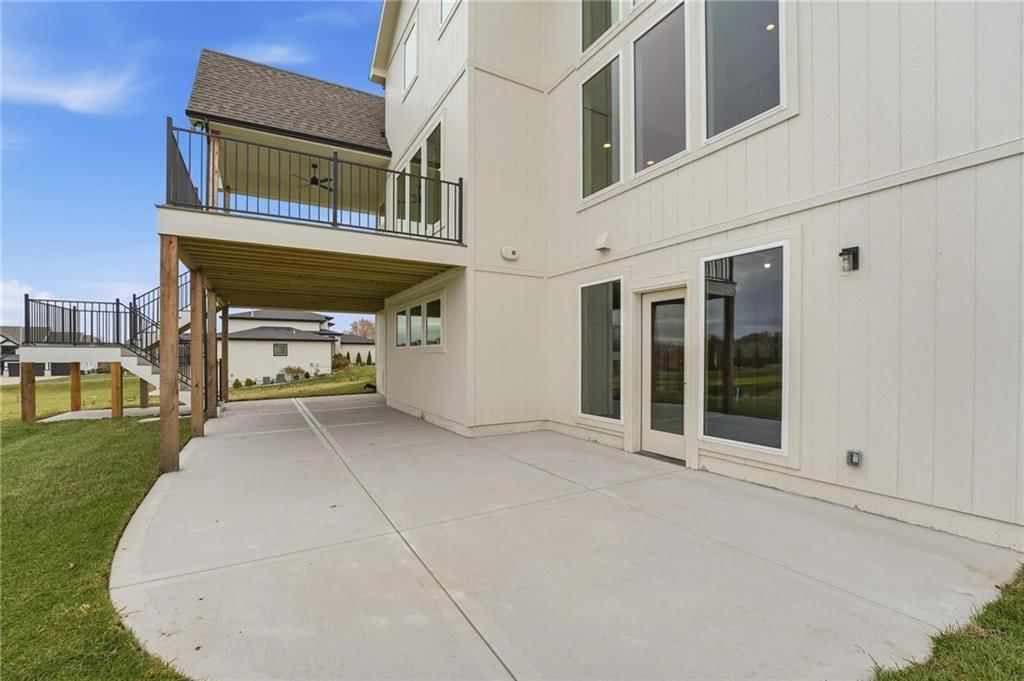 2304 NE Shoal Creek Parkway — photo 69