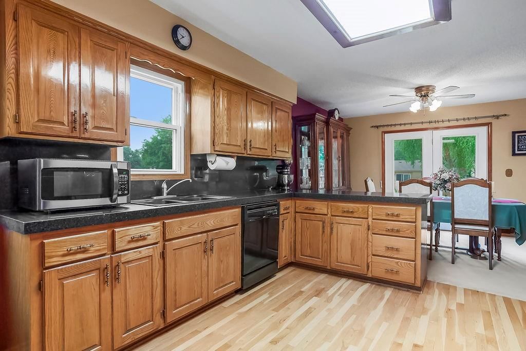 Photo 10 of 54 - 15703 W 125th Street